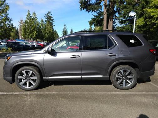 2025 Honda Pilot Touring 8-Passenger