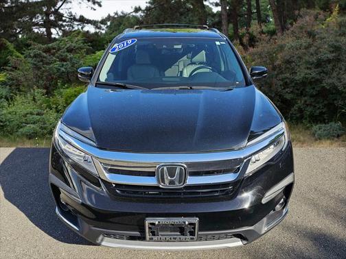 2019 Honda Pilot Touring 8-Passenger