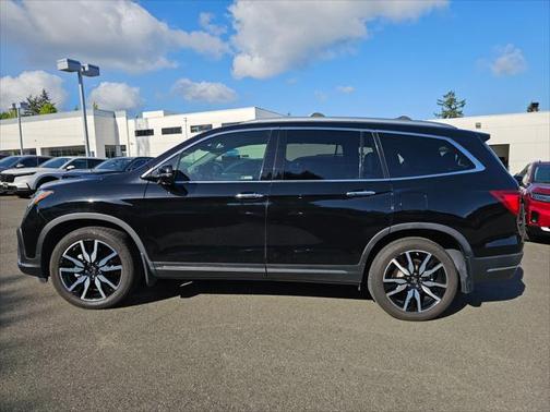 2019 Honda Pilot Touring 8-Passenger