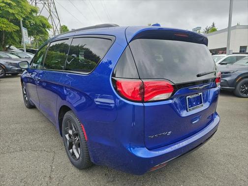 2018 Chrysler Pacifica Touring-L Plus