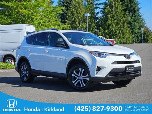 2017 Toyota RAV4 LE