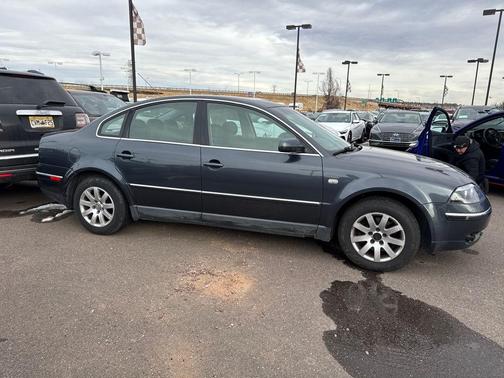 2001 Volkswagen Passat GLS V6 4Motion