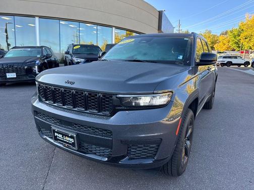 2023 Jeep Grand Cherokee L Laredo