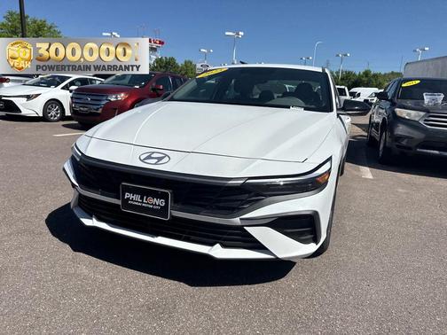 White 2025 Hyundai ELANTRA SEL Sport