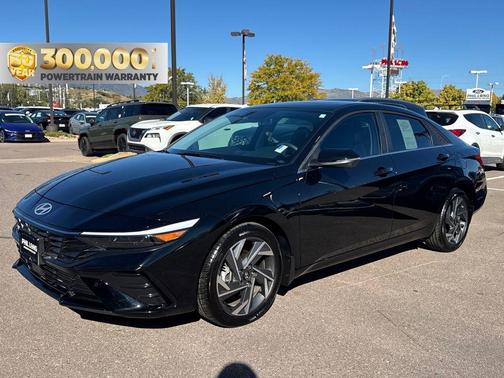2024 Hyundai ELANTRA Limited