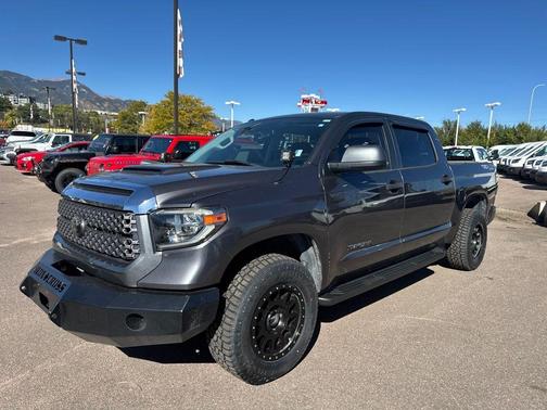 2018 Toyota Tundra SR5