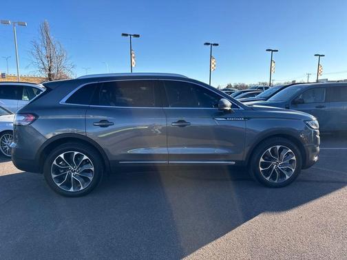 2021 Lincoln Nautilus Reserve