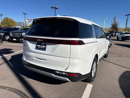 2022 Kia Carnival LXS