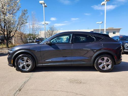 2022 Ford Mustang Mach-E Select