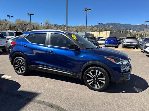Deep Blue Pearl 2019 Nissan Kicks SR