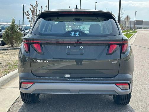 2025 Hyundai TUCSON SE