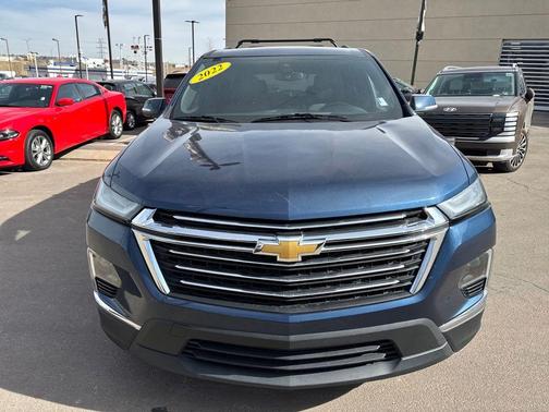 2022 Chevrolet Traverse LT Cloth