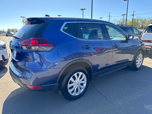 2019 Nissan Rogue S