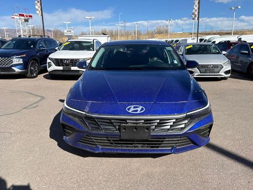 2026 Hyundai ELANTRA SE