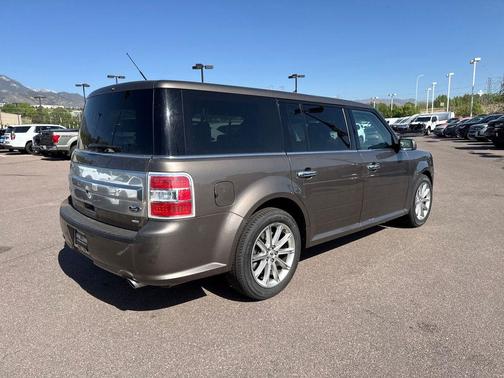 Stone Gray Metallic 2019 Ford Flex Limited