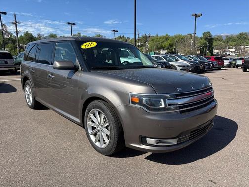 Stone Gray Metallic 2019 Ford Flex Limited