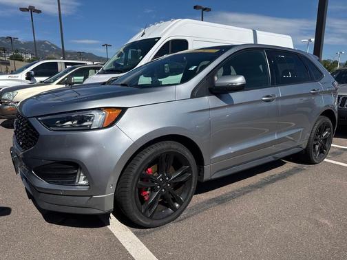2022 Ford Edge ST