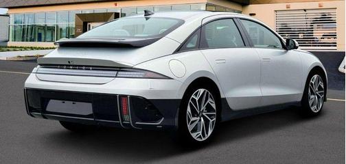 2025 Hyundai IONIQ 6 SEL
