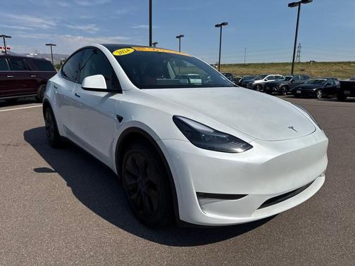 2024 Tesla Model Y Long Range
