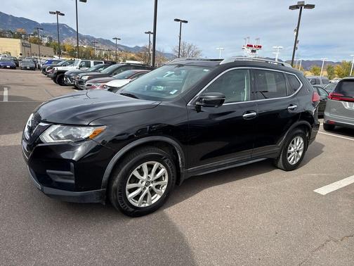2017 Nissan Rogue SV