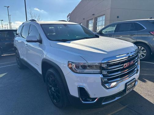 2021 GMC Acadia SLT
