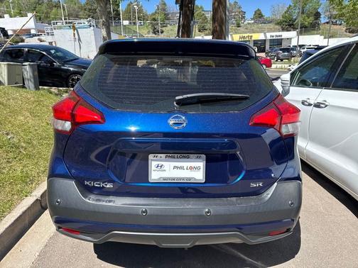 2020 Nissan Kicks SR