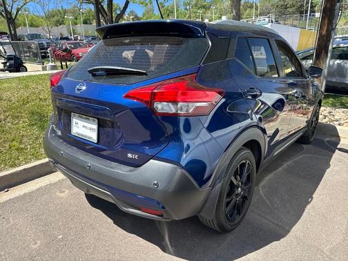 2020 Nissan Kicks SR