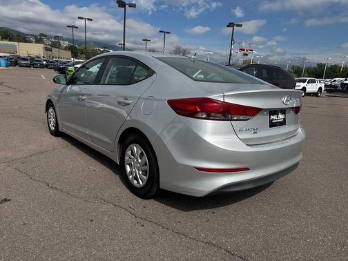 Symphony Silver 2017 Hyundai ELANTRA SE