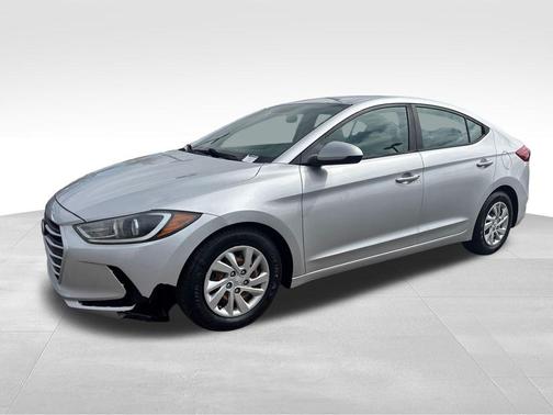 Symphony Silver 2017 Hyundai ELANTRA SE