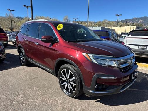 Red 2022 Honda Pilot Touring 8-Passenger