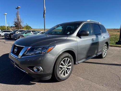 2015 Nissan Pathfinder SV
