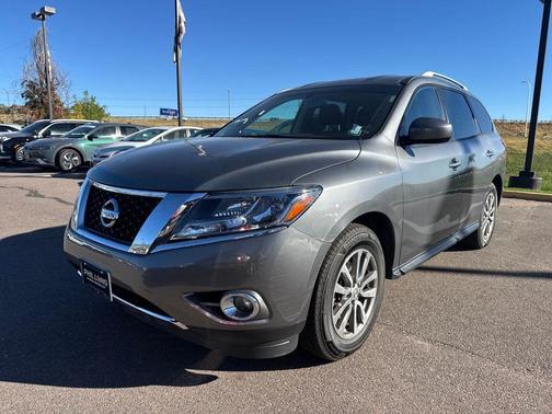 2015 Nissan Pathfinder SV