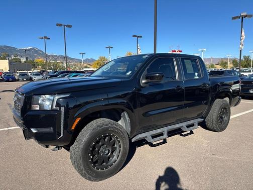 2022 Nissan Frontier SV
