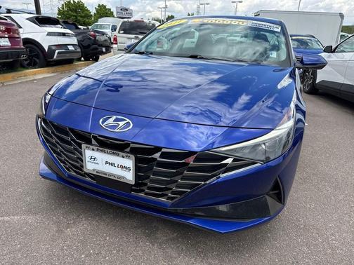 2021 Hyundai ELANTRA SEL