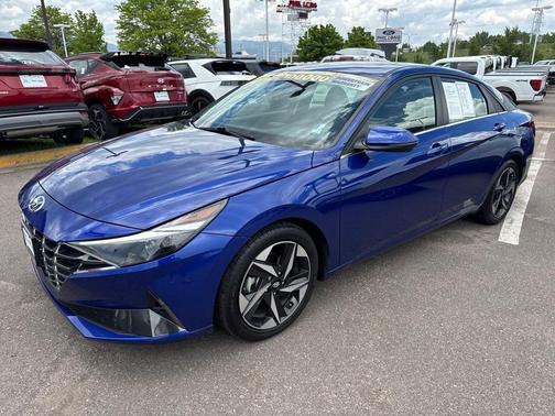 2021 Hyundai ELANTRA SEL
