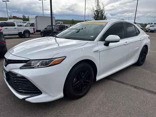 2019 Toyota Camry Hybrid LE