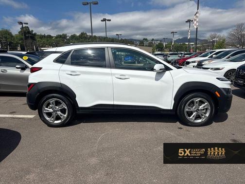 Lunar White 2023 Hyundai KONA SEL
