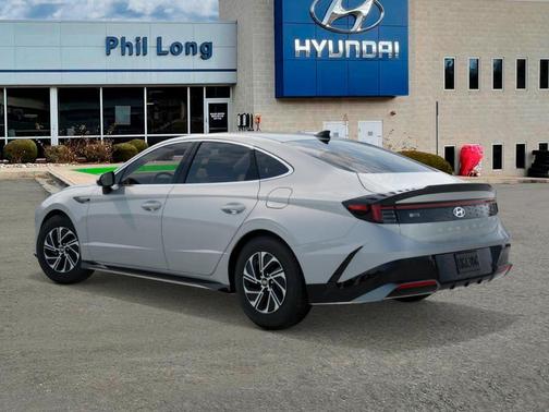 2026 Hyundai SONATA Hybrid Blue