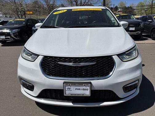 2021 Chrysler Pacifica Touring-L