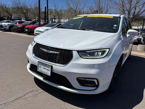 2021 Chrysler Pacifica Touring-L