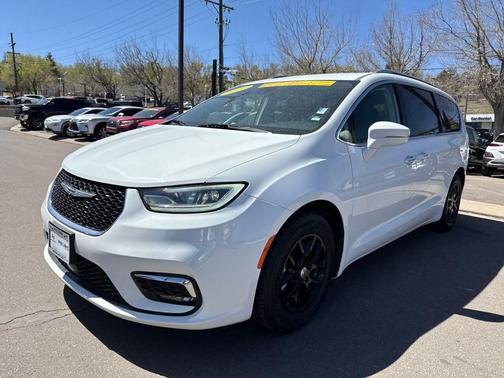 2021 Chrysler Pacifica Touring-L
