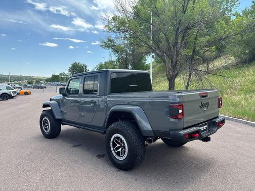 Sting Gray Clearcoat 2021 Jeep Gladiator Sport