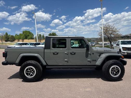 Sting Gray Clearcoat 2021 Jeep Gladiator Sport