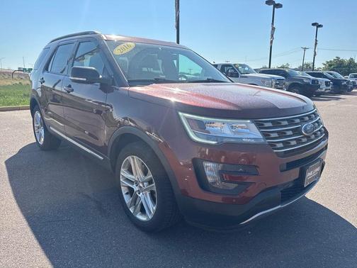 Bronze 2016 Ford Explorer XLT