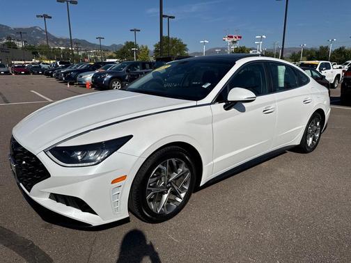 2022 Hyundai SONATA SEL