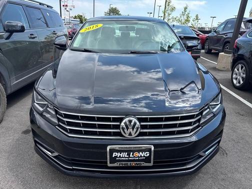 2018 Volkswagen Passat 2.0T SE