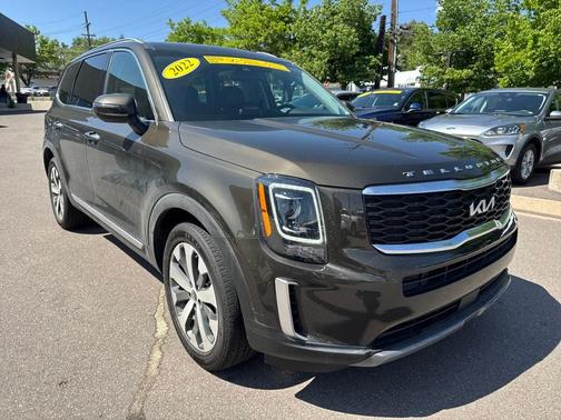 2022 Kia Telluride S