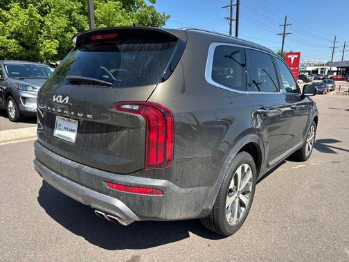 2022 Kia Telluride S