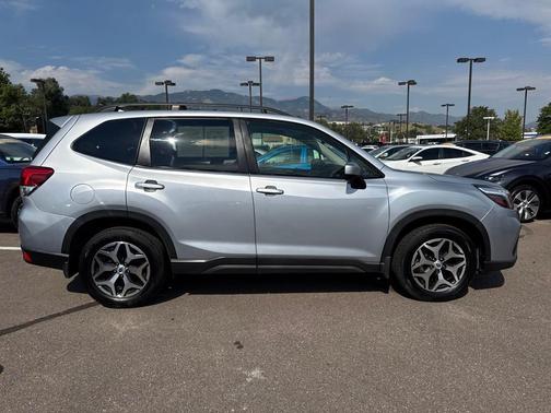 2020 Subaru Forester Premium
