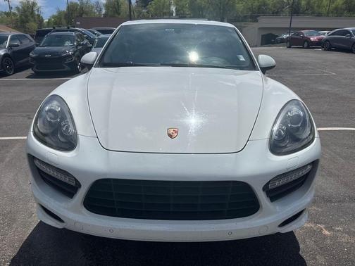 2013 Porsche Cayenne GTS